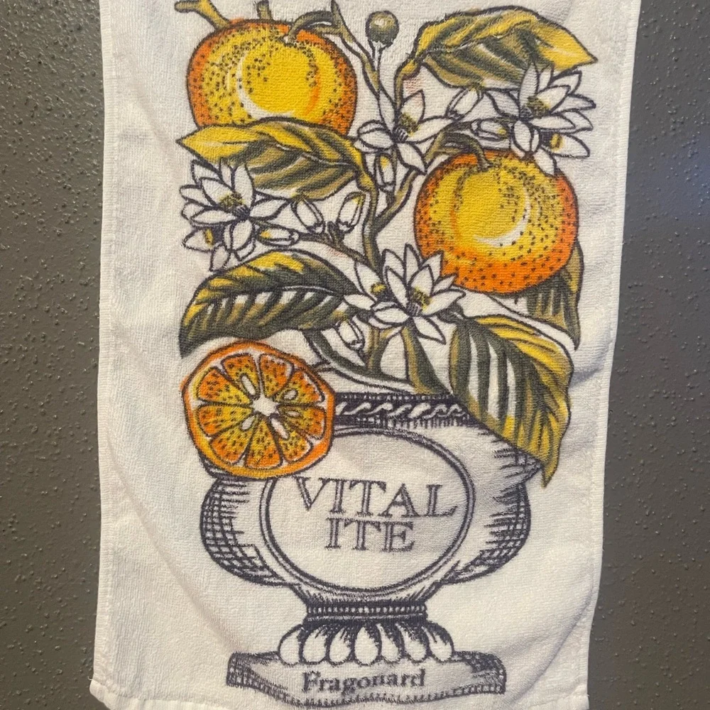 Fragonard Vitalite’ Essential Face Towel